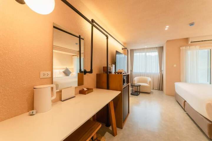 Room 19 of 65