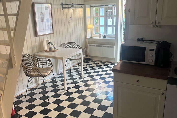 Room 13 of 68