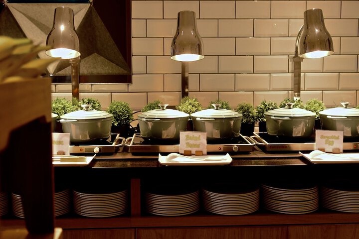 Dining 19 of 45