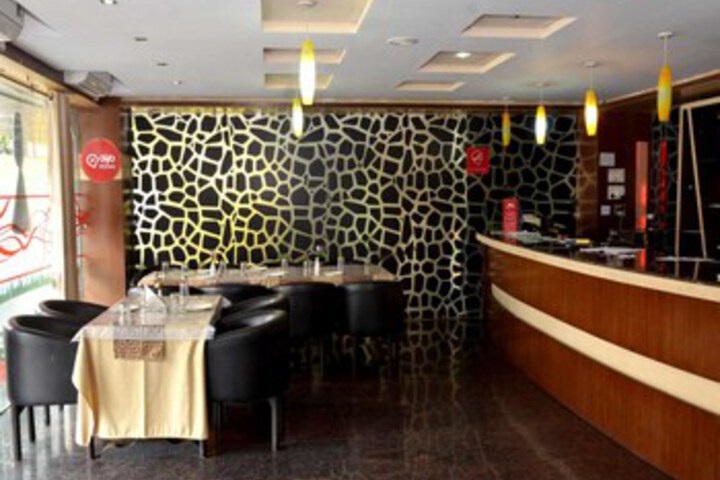 Dining 7 of 33