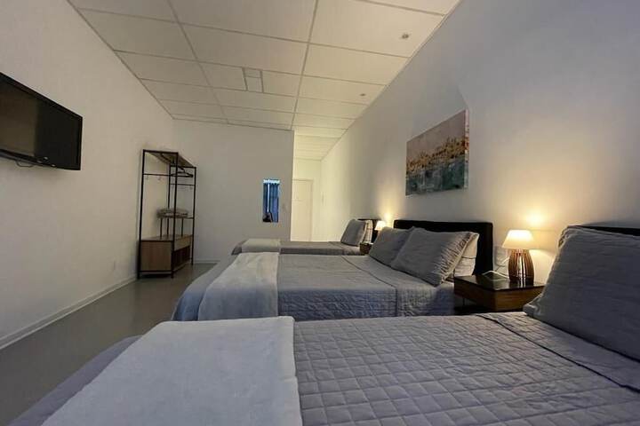 Room 5 of 31