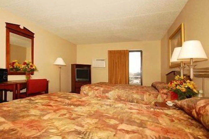 Room 21 of 37