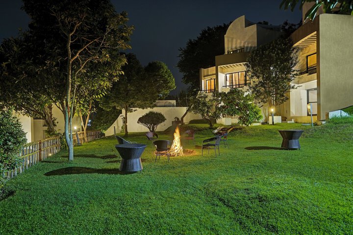 Hotel 74 of 79