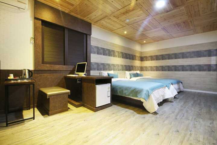 Room 48 of 48