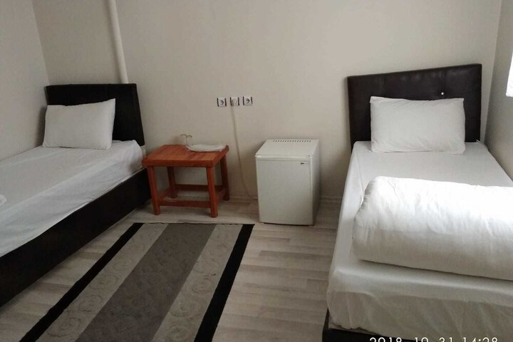 Room 5 of 15