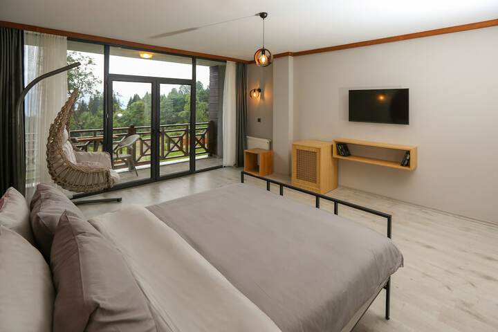 Room 3 of 23