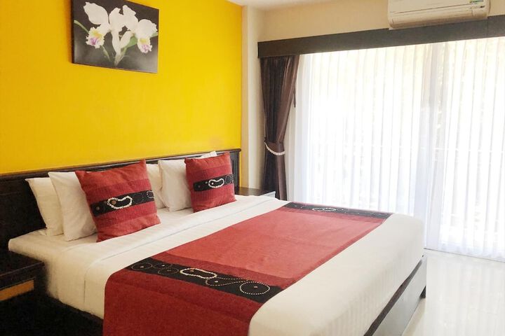 Room 3 of 47