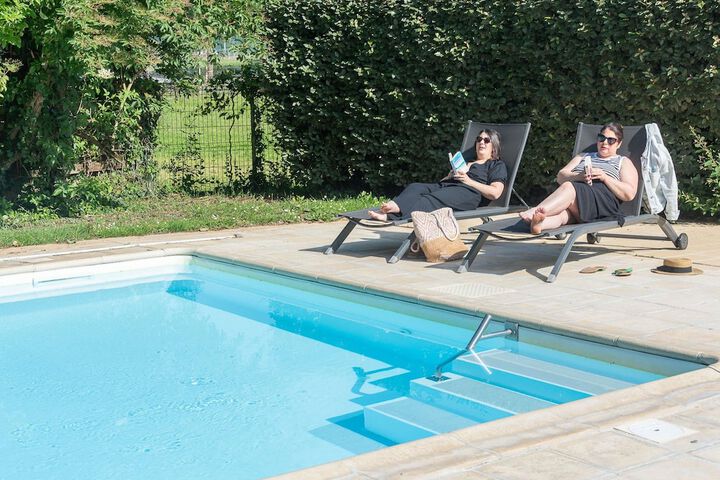 Pool 56 of 130