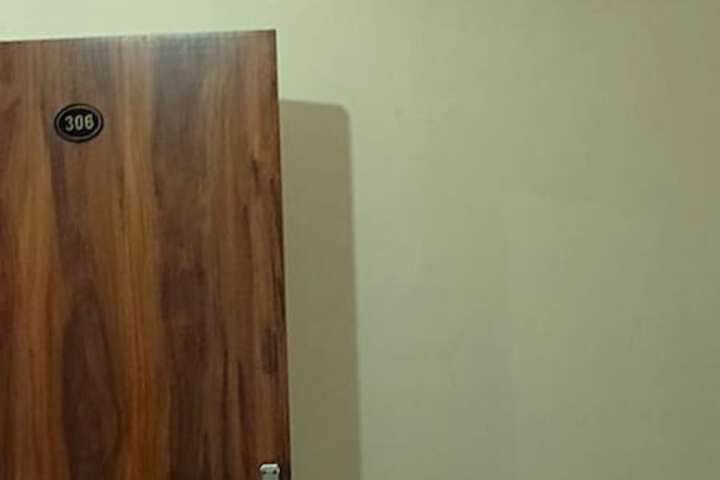 Room 20 of 37