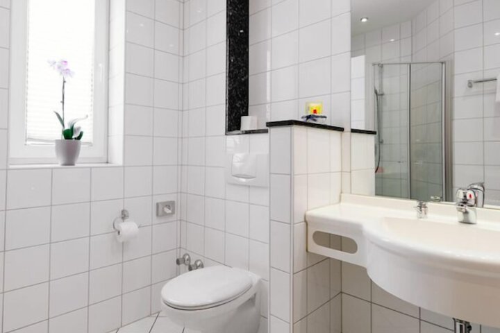 Clean Restrooms