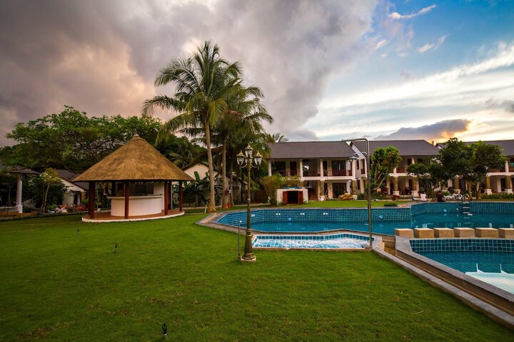 Pool 57 of 109