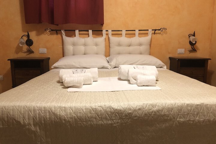 Room 10 of 53