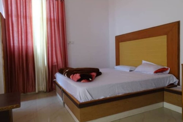 Room 5 of 11