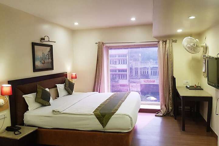 Room 16 of 22