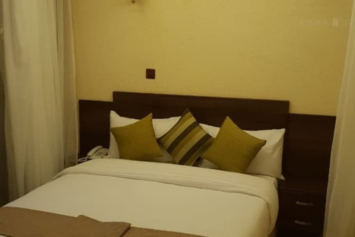 Room 5 of 45