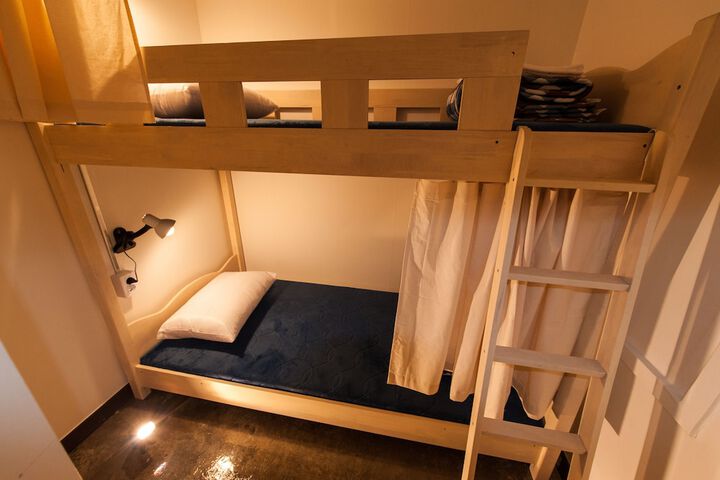 Room 26 of 151