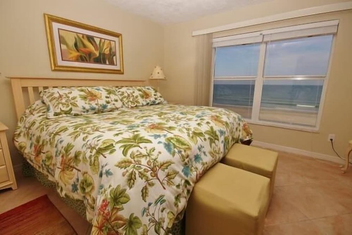 Room 14 of 264