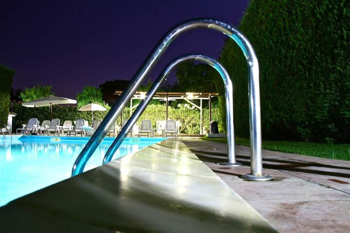 Pool Hotel
