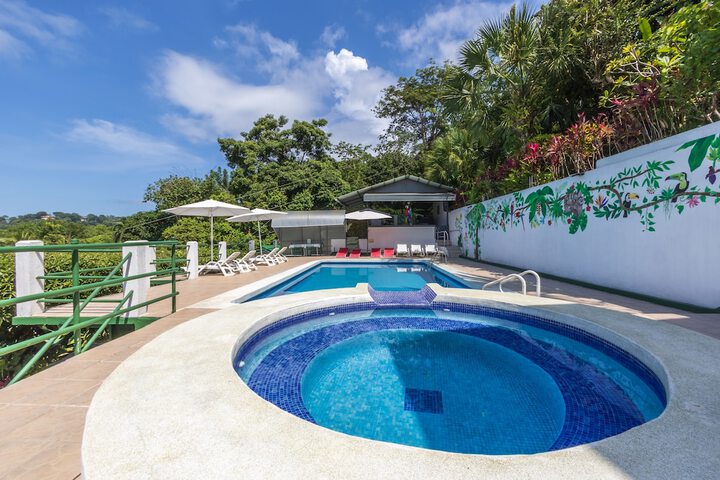 Pool 125 of 155