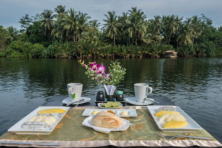 Breakfast/Coffee Service 53 of 71