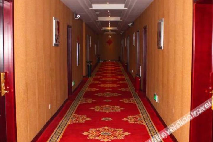 Hotel Interior 9 of 33