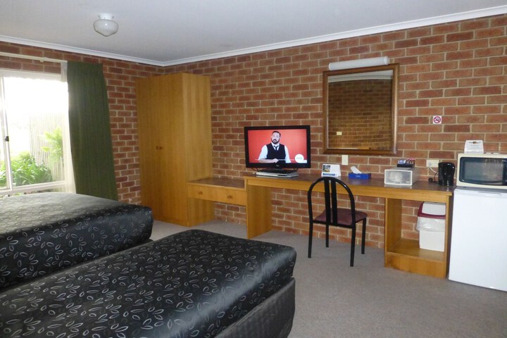 Room 12 of 63