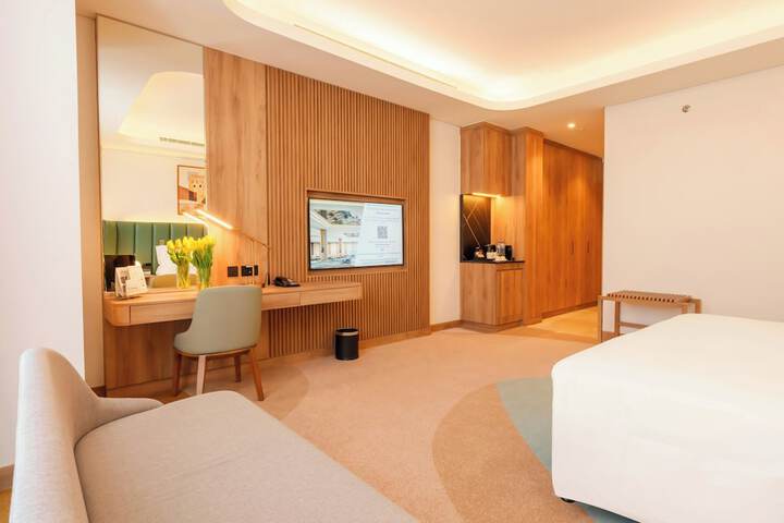 Room 45 of 66