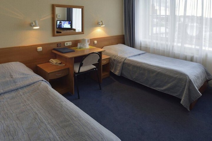 Room 21 of 99