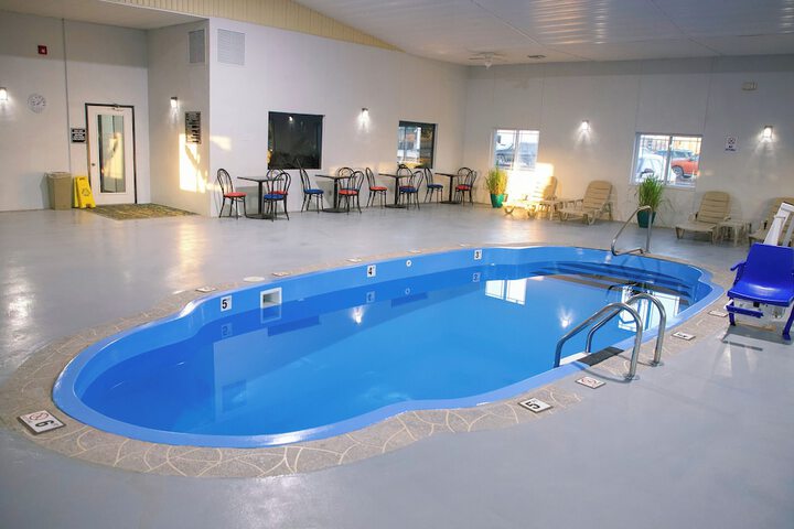 Pool Hotel