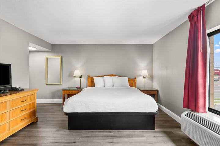 Room 12 of 29
