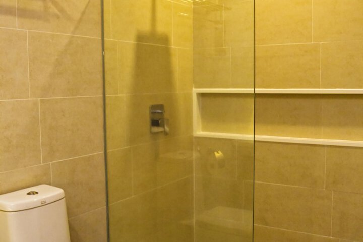 Room 12 of 41