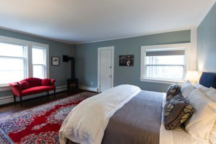 Room 44 of 95