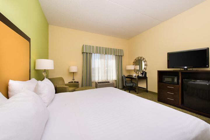 1 King Bed (11 of 26)