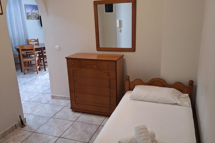 Room 74 of 192