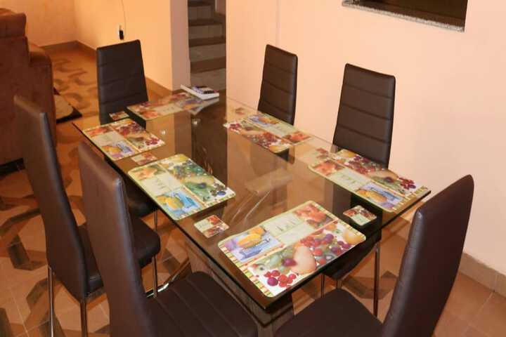Dining 3 of 44