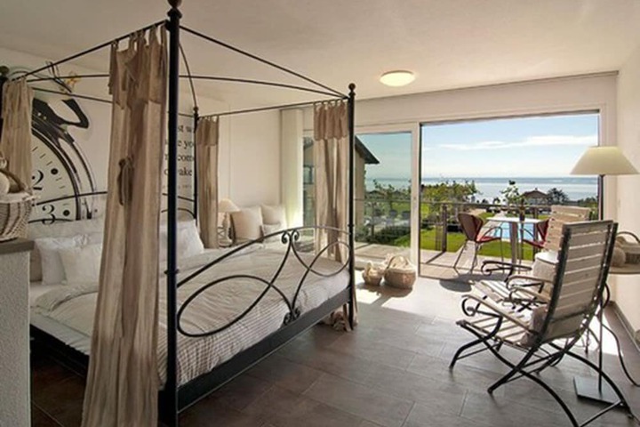 Room 5 of 29