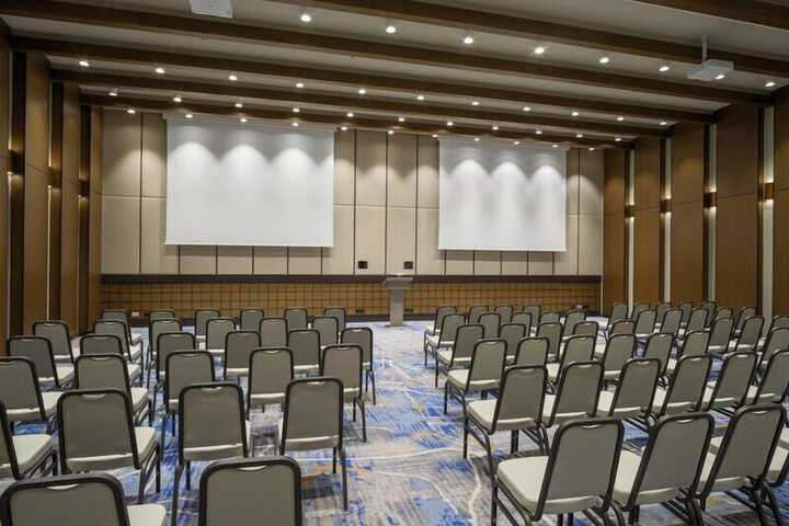 Meeting 640 of 888