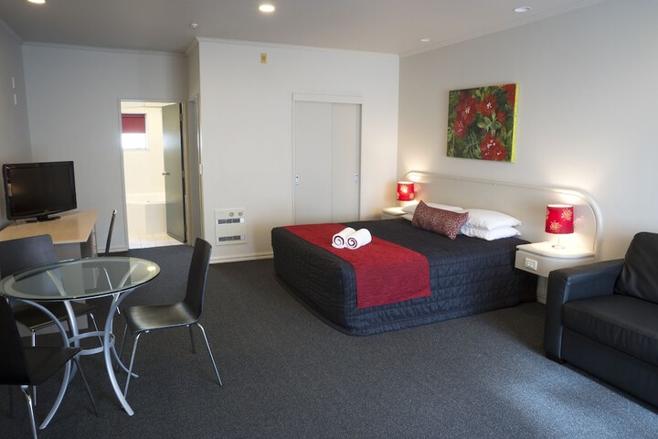 Room 15 of 115