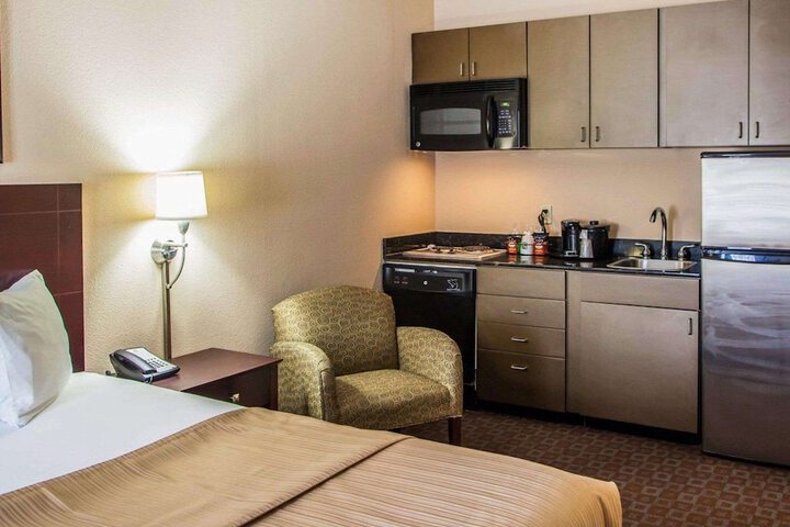 Room 15 of 47