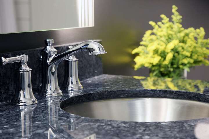Bathroom sink