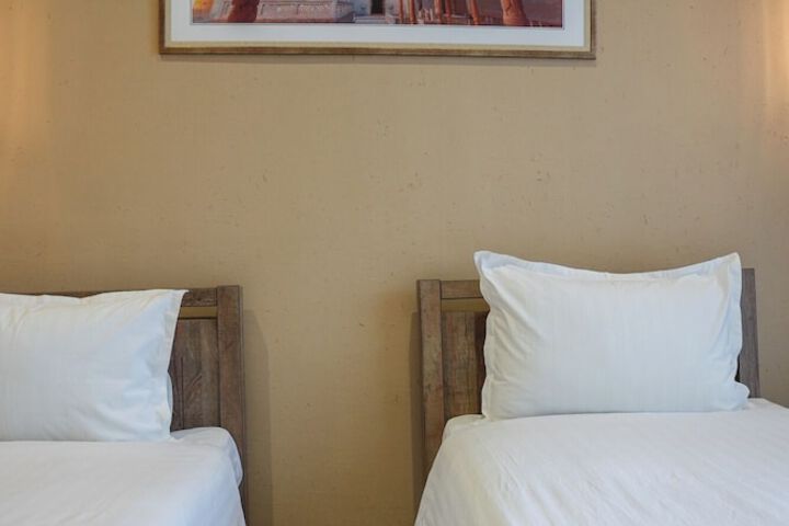 Room 31 of 85