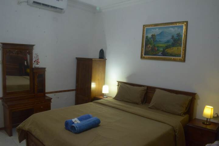 Room 18 of 50