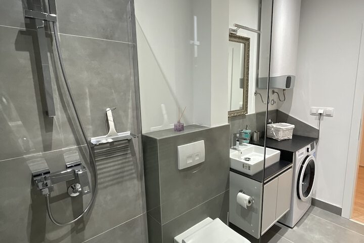 Room 45 of 67