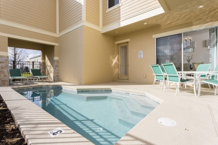 Pool 26 of 43
