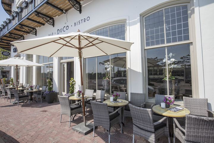 Dining Photos