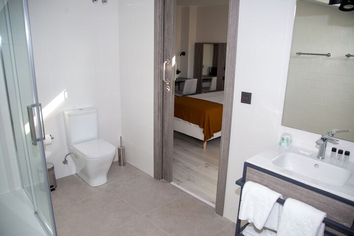 Room 47 of 72