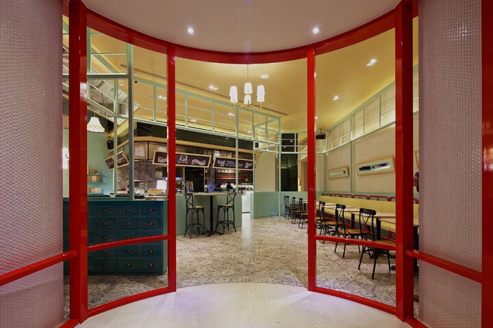 Dining 77 of 160