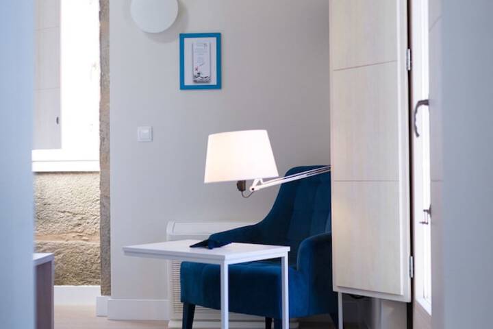 Room 10 of 77