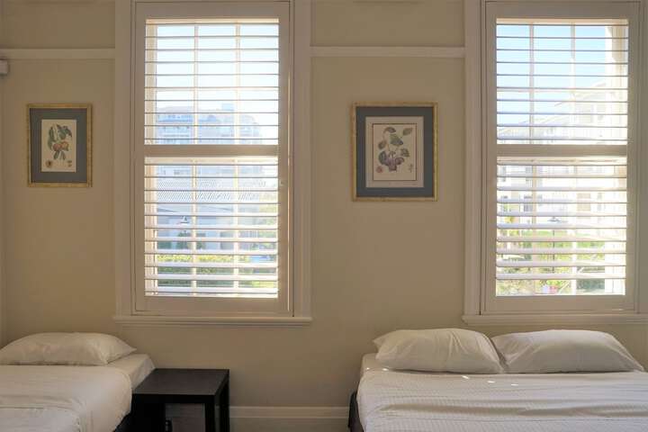 Room 8 of 28