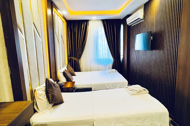 Room 13 of 29